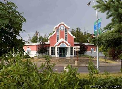 Tumbler Ridge Inn Exterior photo